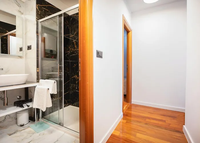 Apartament No 15 *