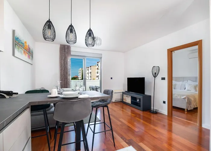 Apartament No 15