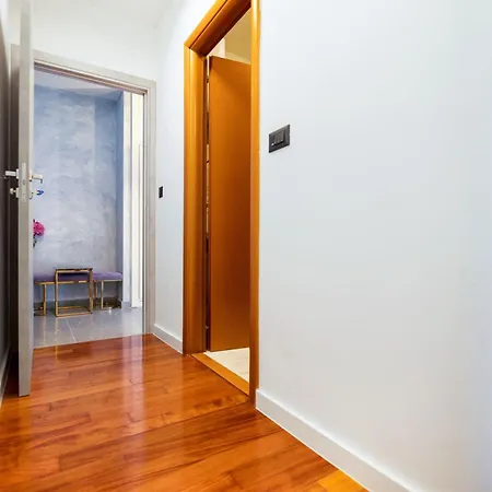 Apartament No 15 Split