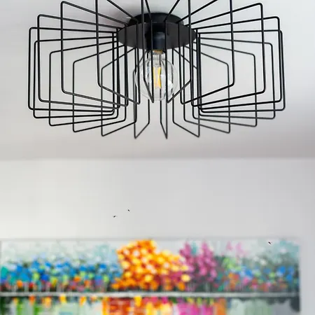 No 15 Apartment Split